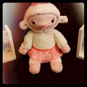 Disney Doc Mcstuffins talking lambie